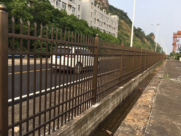 江西（xī）省九江市翔升船廠圍牆護（hù）欄
